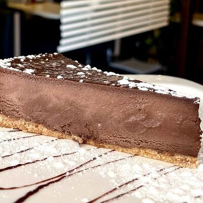 Чизкейк Шоколадный в Икра по цене 220 ₽