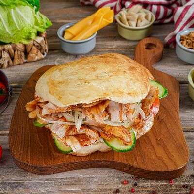 Донер в лепешке Vip в Chef Doner 13 по цене 560 ₽