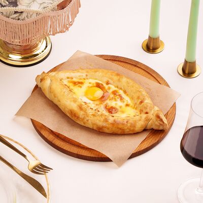 Хачапури по-аджарски (слоёное тесто) в Линия Вкуса по цене 890 ₽