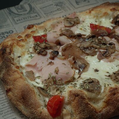 Пицца Ветчина-грибыв Bubble food по цене 860 ₽