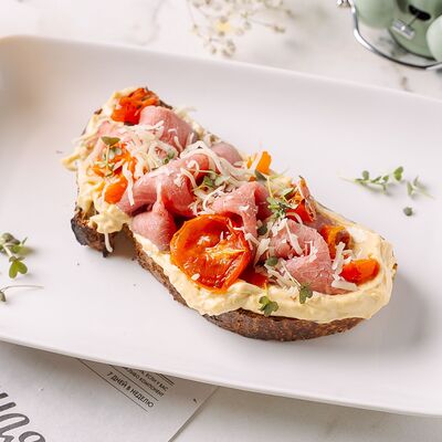 Брускетта с ростбифом в Завтрачная по цене 610 ₽