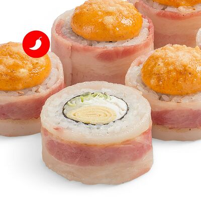 Ролл Сытый самурай со спайси соусом в MYBOX по цене 460 ₽