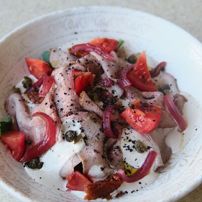 Салат Вителло тоннато в Romanico по цене 1450 ₽