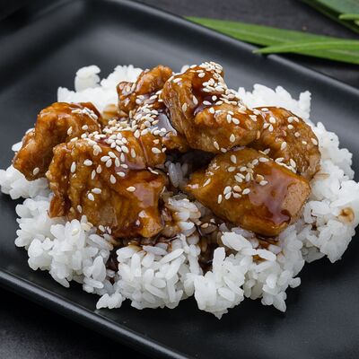 Курица с рисом терияки в Рыба закусывала по цене 389 ₽