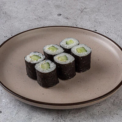 Ролл с огурцом в Бали по цене 210 ₽