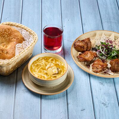 Обед с Куриным супом и Шашлыком из cвинoй мякоти в Бакинский бульвар по цене 800