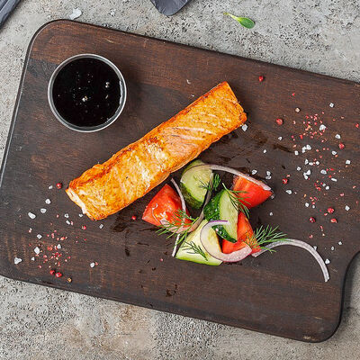 Лосось на углях в Двор Помидор по цене 790