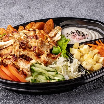 Куриная шаверма Турбо на тарелке в Турбо Шаверма по цене 470 ₽