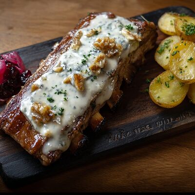 Ребро Горгонзолав Корова на бочке по цене 1250 ₽