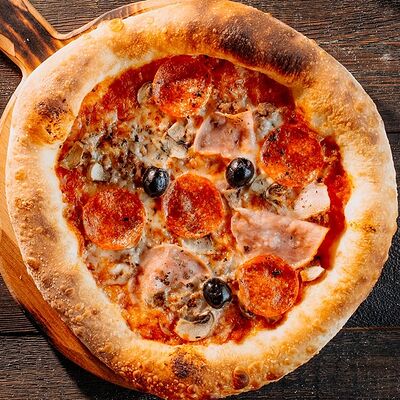 Пицца Перчини Премиум в Перчини на огне по цене 370