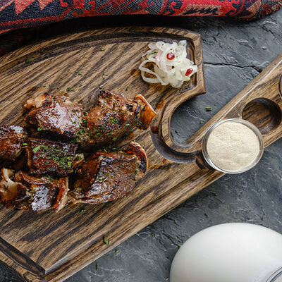 Шашлык из говяжьей печенив ТОПОР по цене 490 ₽