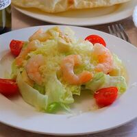 Цезарь с креветками в Таксим