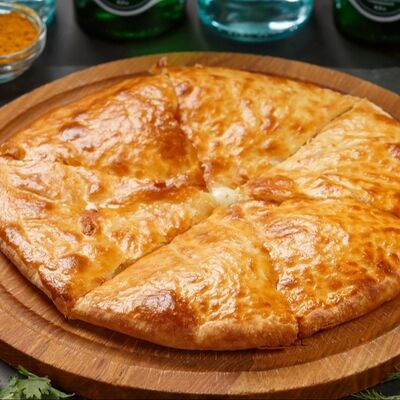 Хачапури Кубдари с курицейв Alice по цене 950 ₽