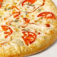 Сырная с цыпленком на пышном тесте в Суши Wok