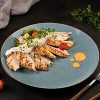 Куриное филе с соусом шардонев Ellips