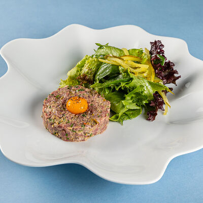Тартар из говядины a La Cafe de Parisв Рыба моей мечты по цене 1200 ₽