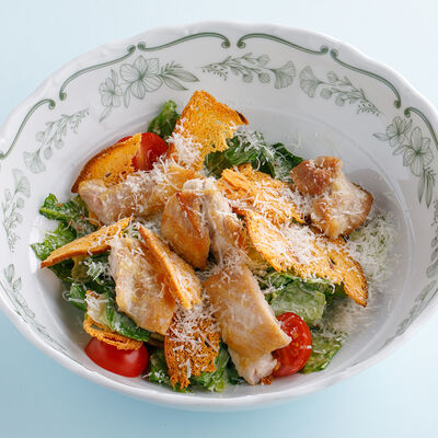 Цезарь с цыпленком в Терраса по цене 890 ₽