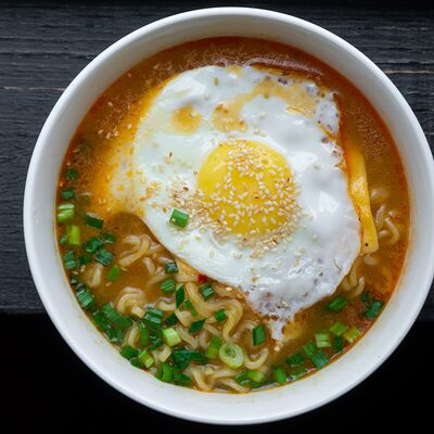 Рамён Корейский с плавленым сыром в Soju по цене 710 ₽