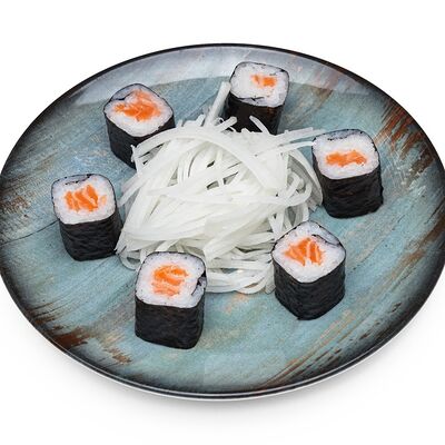 Маки с лососем в Мега ролл по цене 350 ₽