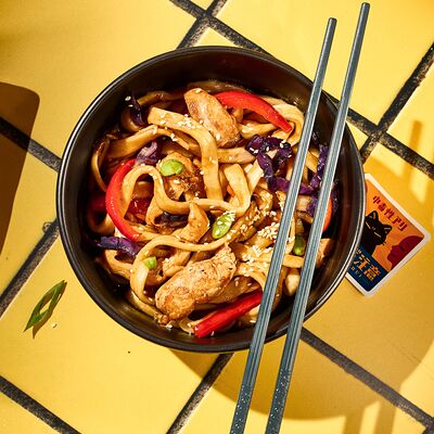 Вок Курица в соусе терияки в Bao по цене 545 ₽