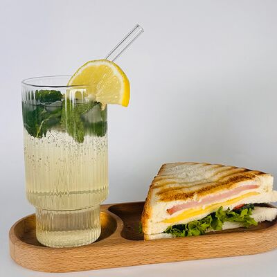 Мохито и сэндвич с ветчиной и сыром в Do.bro coffee по цене 675 ₽