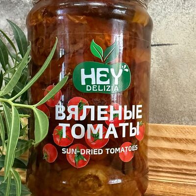 Томаты вяленые Турция в Сырный угодникъ по цене 550 ₽