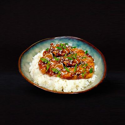 Рис с курицей терияки в Настроение есть по цене 448 ₽