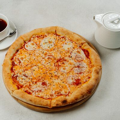 Пицца Маргарита в Balance cafe по цене 1069 ₽