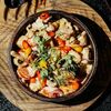 Жаркое с курицей и овощами в сливочном соусе в Black Monkey по цене 450