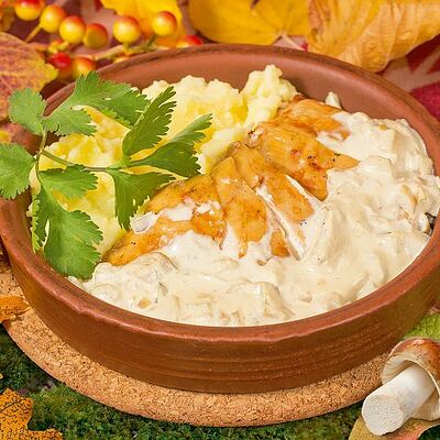 Куриное филе с белыми грибами в Мушмула по цене 459