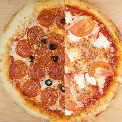 Пицца Пеперони и Маргарита 30 см в Елидаели по цене 829 ₽