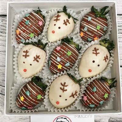 Клубника в шоколаде С Новым Годом S в Мир клубники в шоколаде по цене 2850 ₽