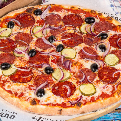 Пицца по-деревенски в Луиджи & Тосё по цене 319