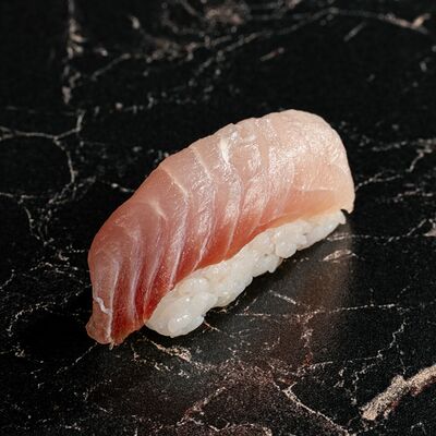 Суши Красный попугай в Gills по цене 290 ₽