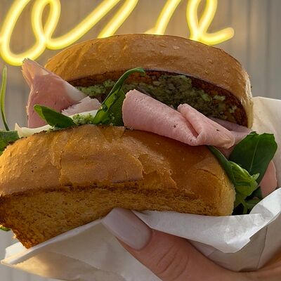 Сэндвич с мортаделлой в Krems по цене 770 ₽