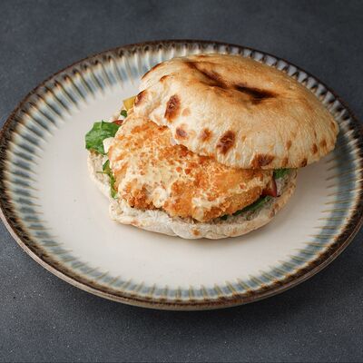 Пита с курицей в Soprano по цене 620 ₽