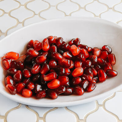 Зерна граната в Maroon по цене 570 ₽