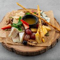 Ассорти сыров в Si M patio