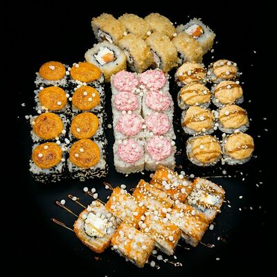 Сет Новогодний в Кинг Ролл по цене 1979 ₽