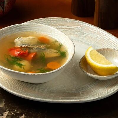 Уха с морской форельюи кефалью в Rezzo по цене 790 ₽