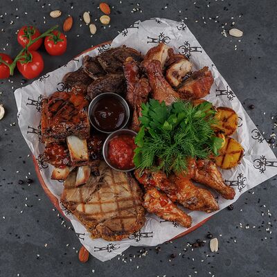 Мясное плато Бригада Xxl в Руки ВВерх! Бар по цене 4400 ₽