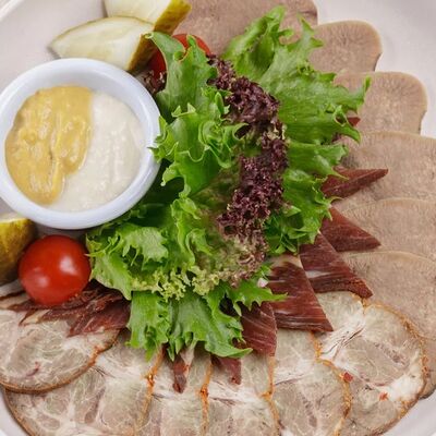 Ассорти мясное в Добрый Грузин по цене 1100 ₽