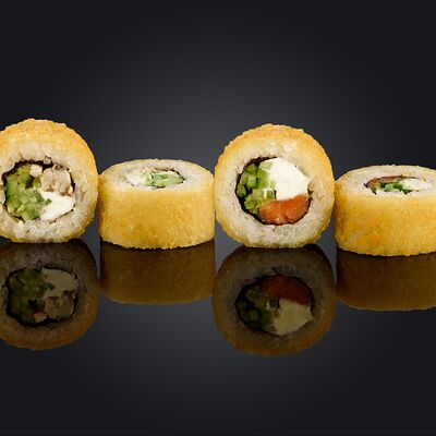 Горячий ролл Два берега в Фудзи Суши по цене 610 ₽