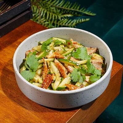 Салат из огурцов с Урем в Sreda по цене 770 ₽