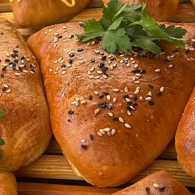 Курник с цыпленком и картофельным пюрев Златая Корочка по цене 219 ₽