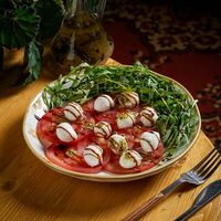 Капрезе в Гастробар Библиотека