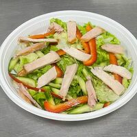 Салат с копчёной курицей в Master sushi