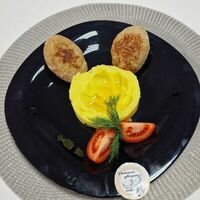 Картофельное пюре с котлетками в Райский дворик