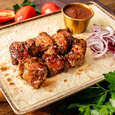 Хоровац из cвинoй шейки в Шампурико Kitchen по цене 767 ₽