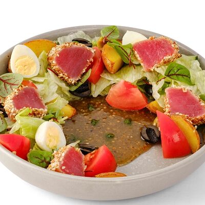 Салат с тунцомв Халва по цене 595 ₽